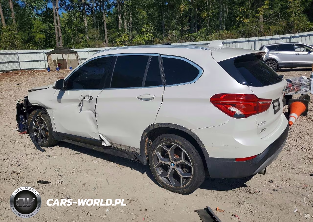 2018 BMW X1 xDrive28I VIN:WBXHT3C32J3H30239 - 2