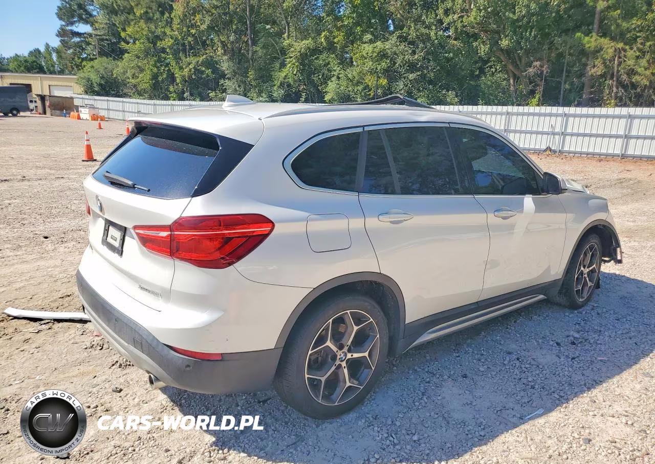 2018 BMW X1 xDrive28I VIN:WBXHT3C32J3H30239 - 3