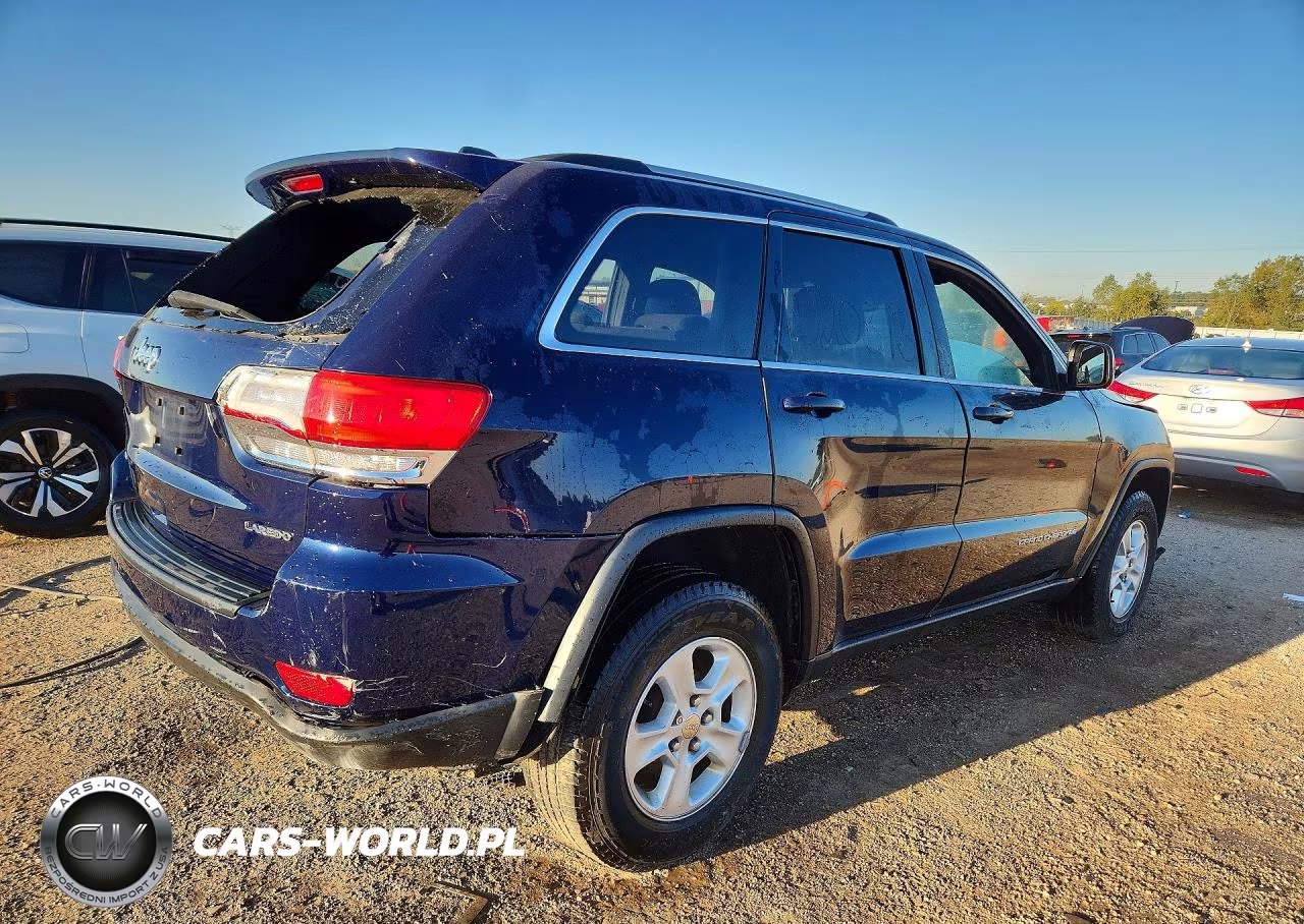 2015 Jeep Grand Cherokee Laredo VIN:1C4RJFAG4FC827865 - 3