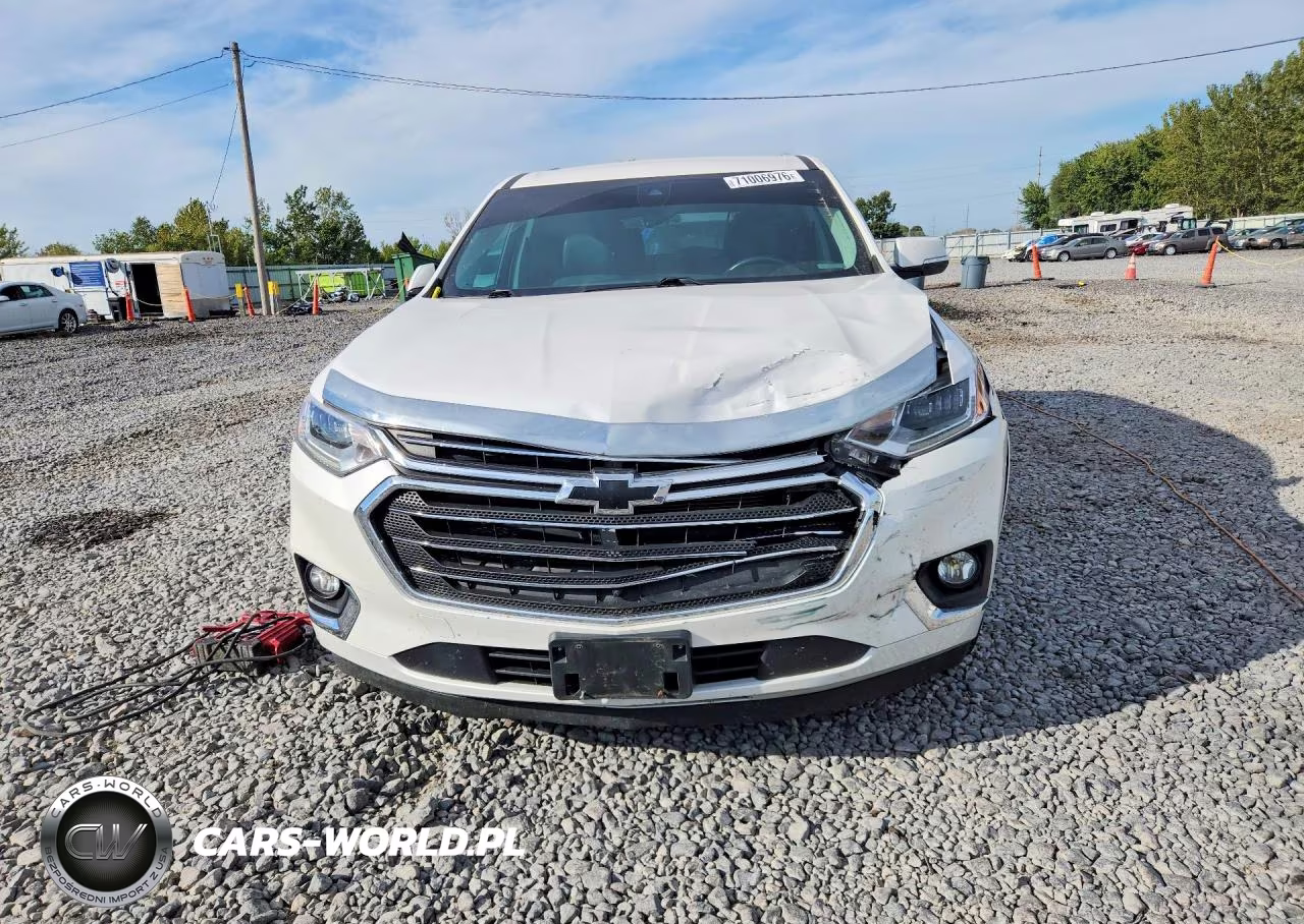 2018 Chevrolet Traverse Premier VIN:1GNERKKW8JJ142933 - 5