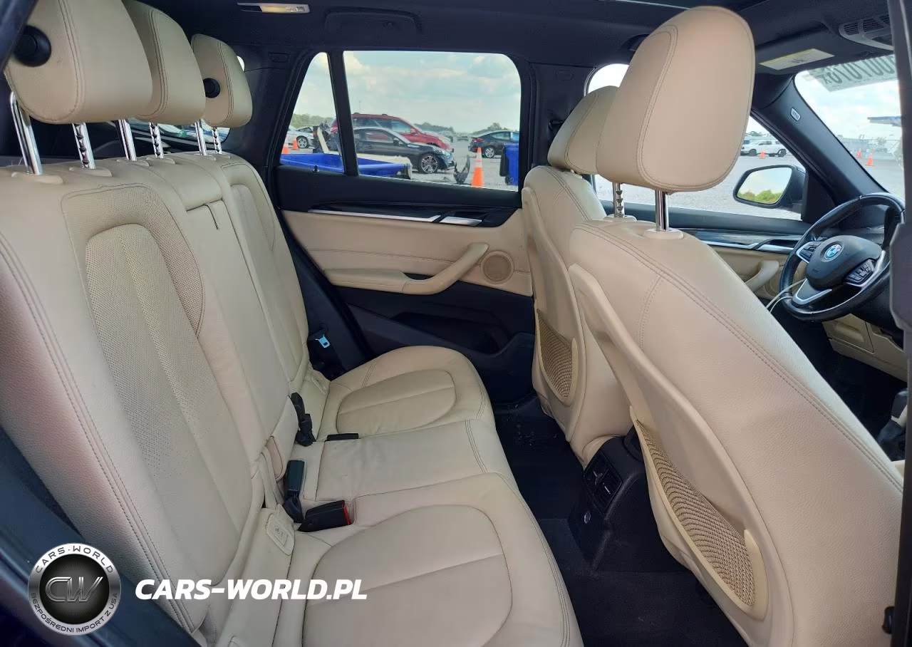 2017 BMW X1 xDrive28I VIN:WBXHT3C37H5F85472 - 10