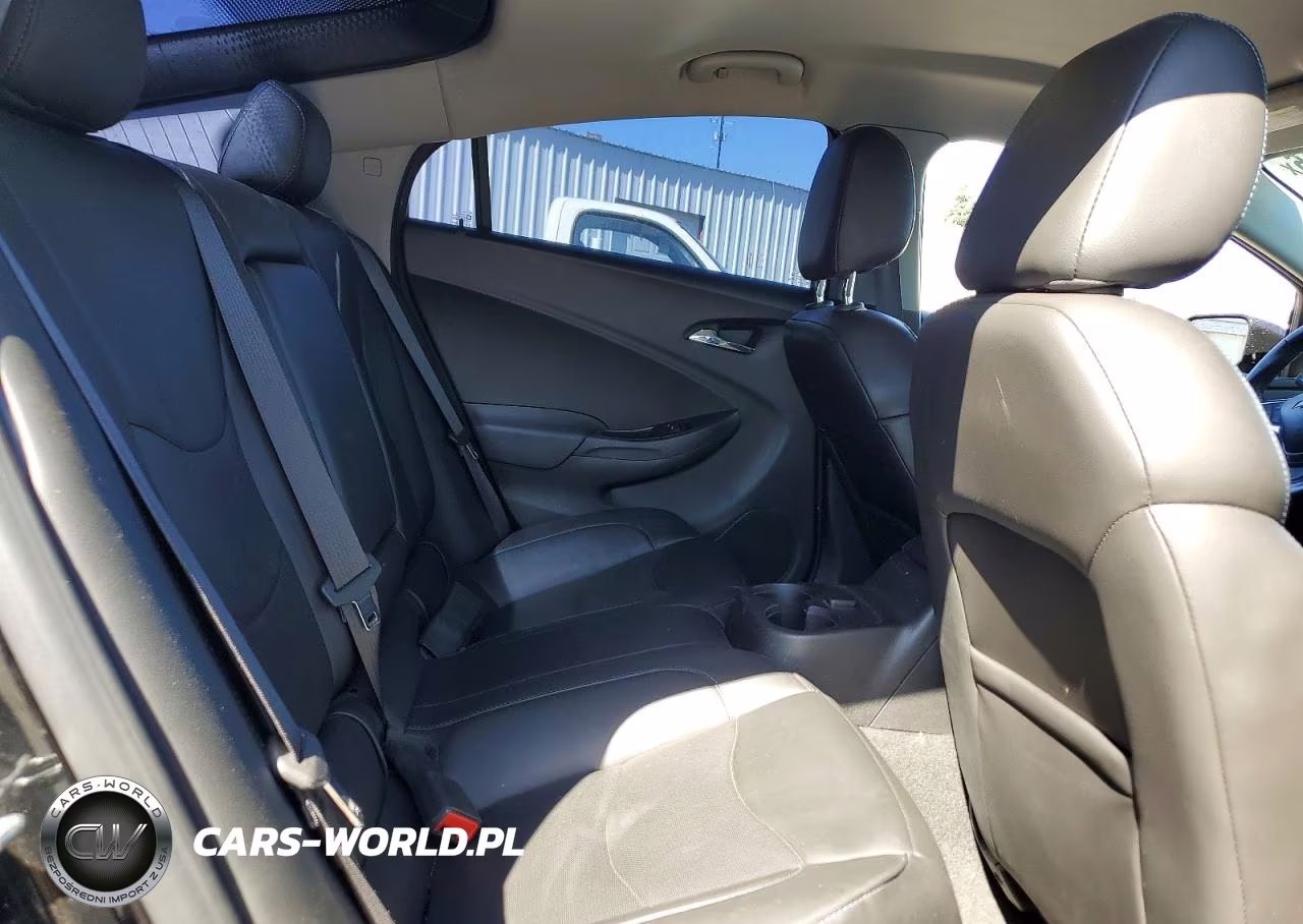 2018 Chevrolet Volt Lt VIN:1G1RC6S51JU107653 - 10