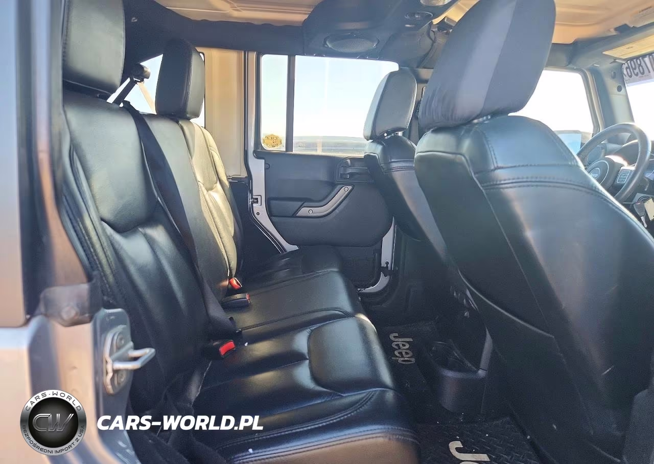 2013 Jeep Wrangler Unlimited Sport VIN:1C4BJWDG3DL643317 - 10