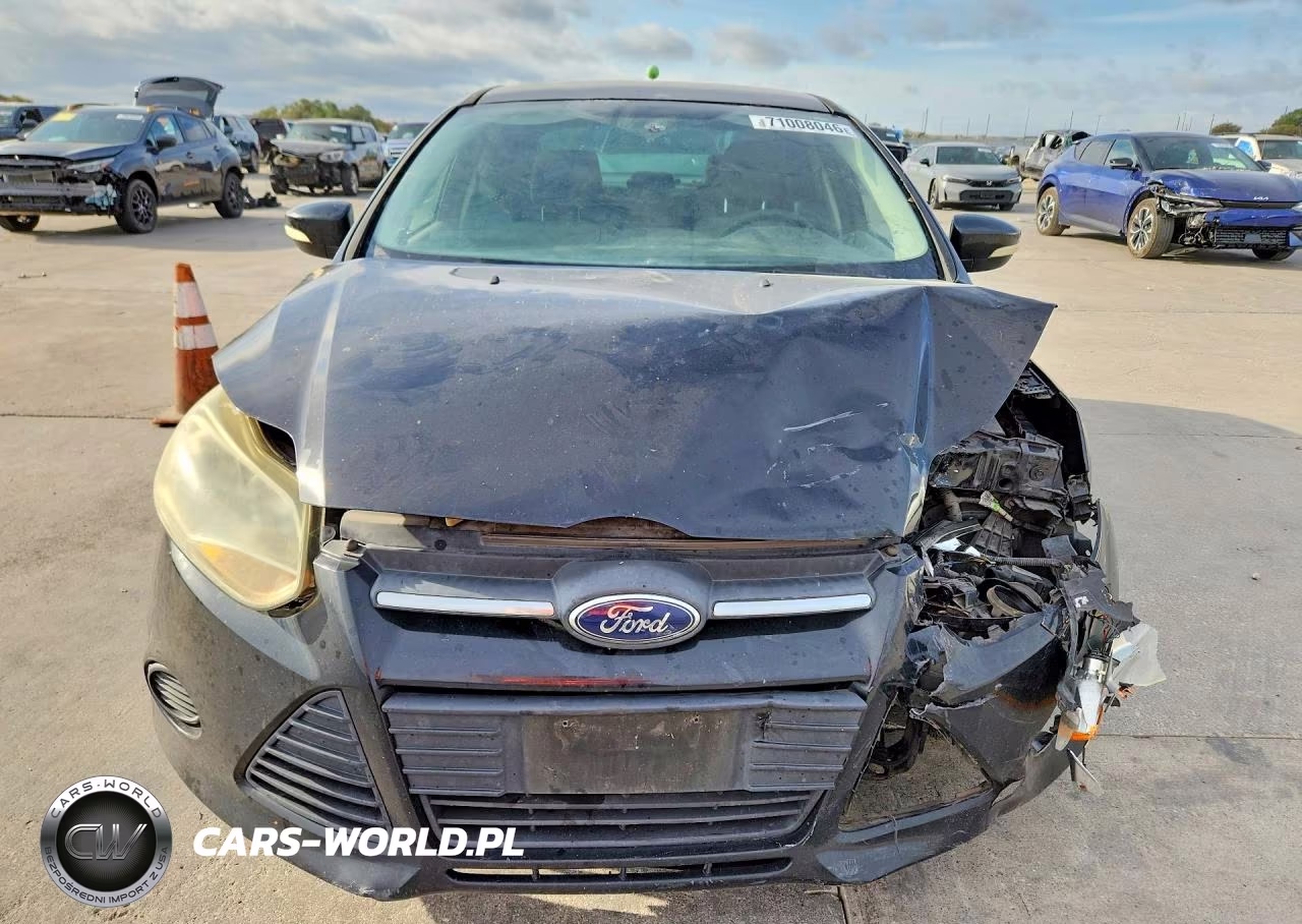 2014 Ford Focus Se VIN:1FADP3F2XEL149213 - 5