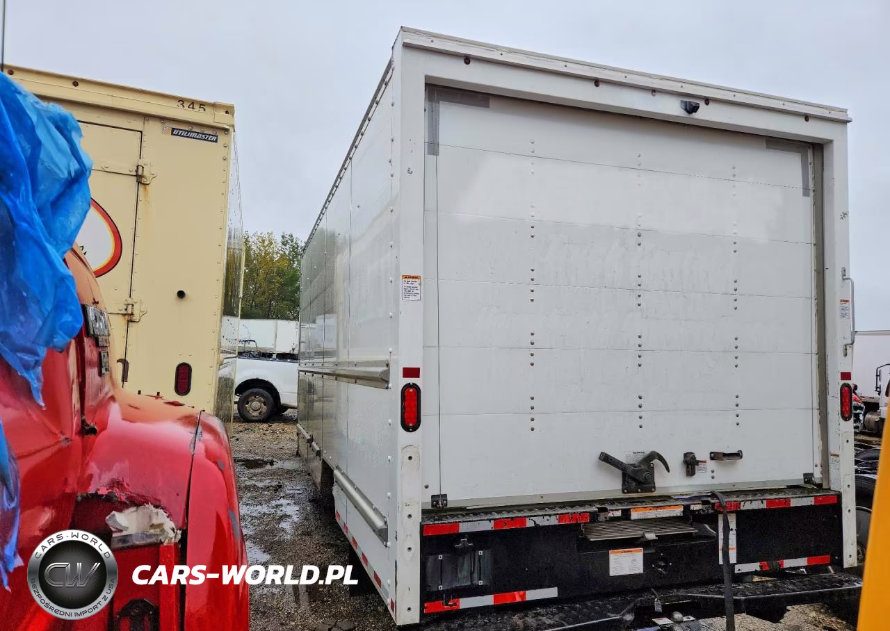 2023 GMC Savana Box Truck VIN:7GZ37TC77PN008261 - 2