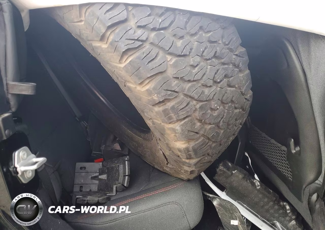 2026 Jeep Wrangler Rubicon VIN:1C4PJXFN2TW213931 - 10