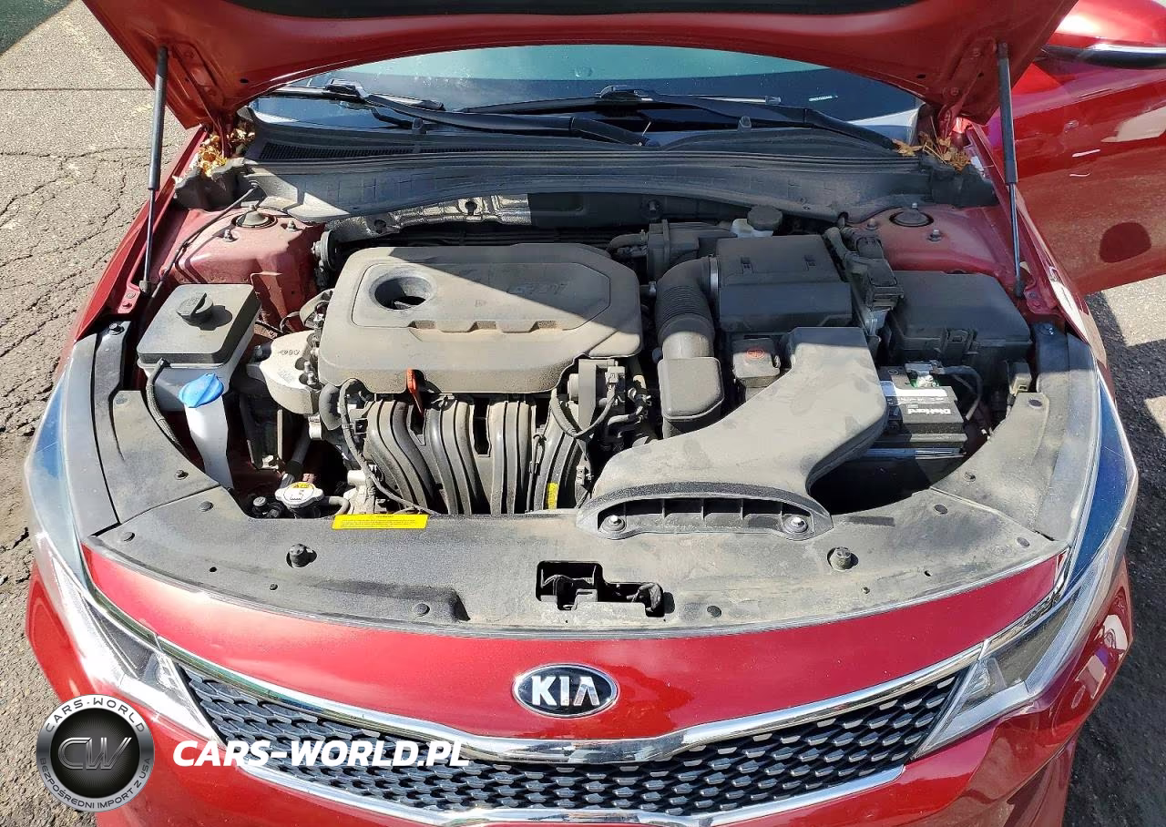 2018 Kia Optima S VIN:5XXGT4L33JG220638 - 11