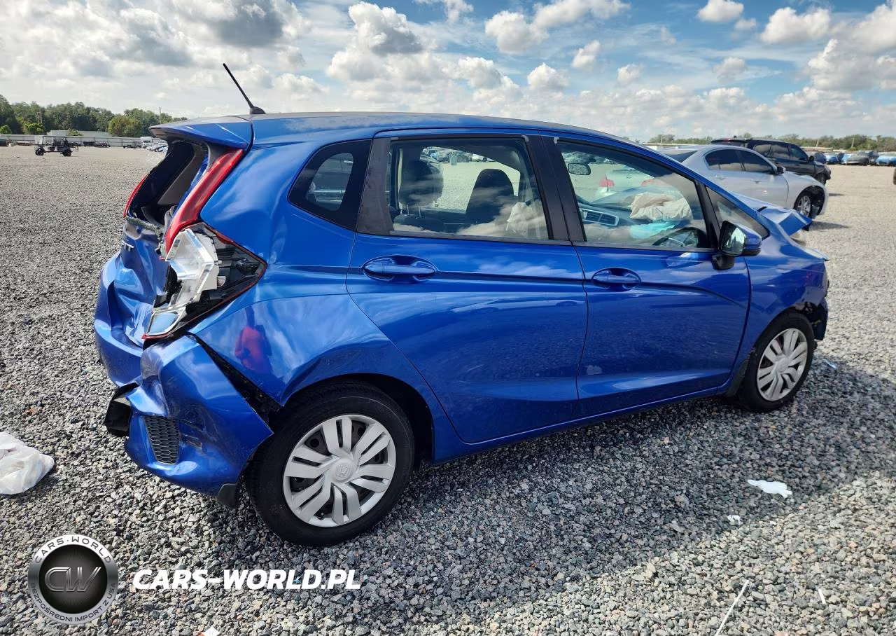 2016 Honda Fit Lx VIN:JHMGK5H53GS011786 - 3
