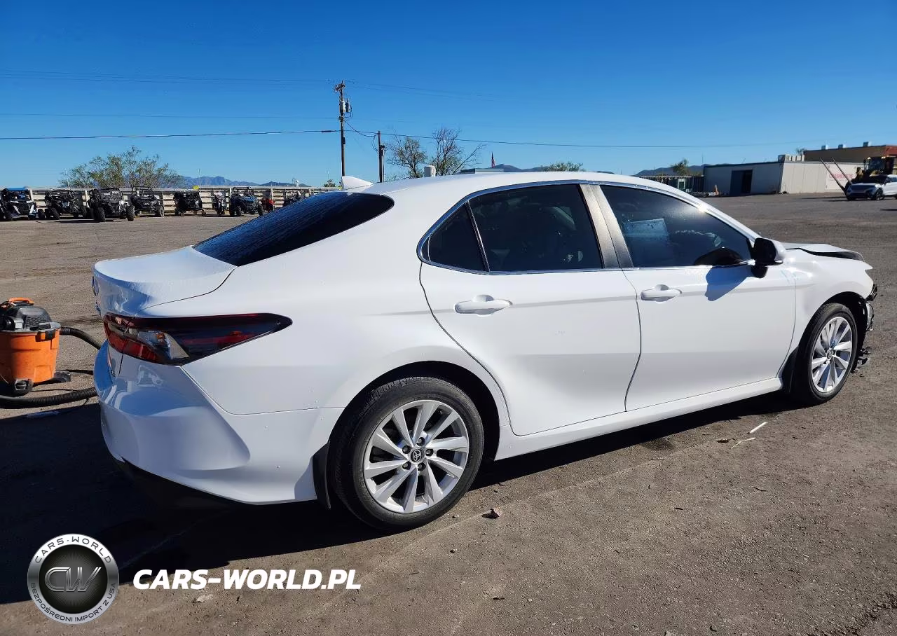 2023 Toyota Camry Le VIN:4T1C11AK7PU136382 - 3