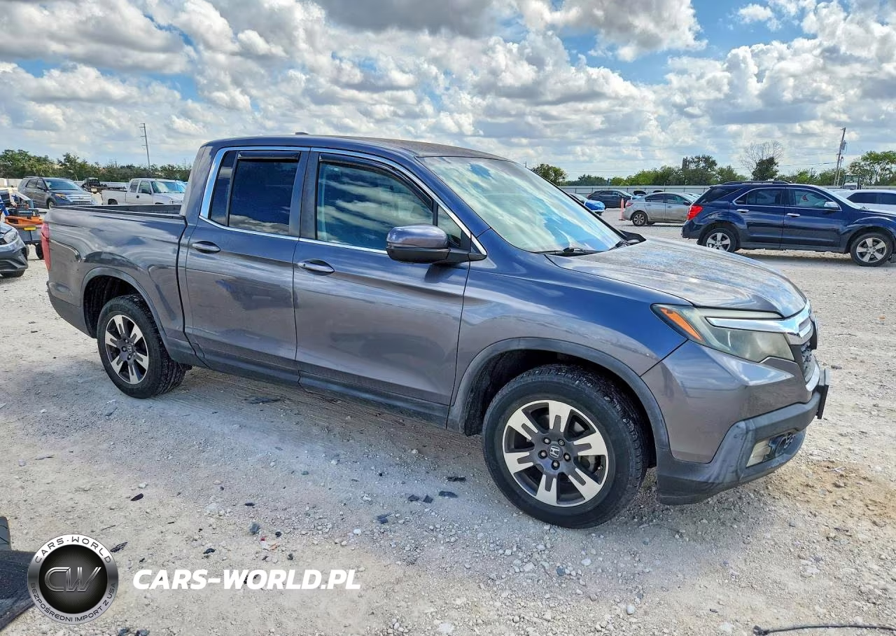 2017 Honda Ridgeline Rtl VIN:5FPYK3F57HB033437 - 4