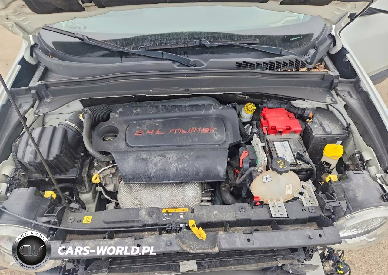 2018 Jeep Renegade Latitude VIN:ZACCJBBB4JPG99195 - 11