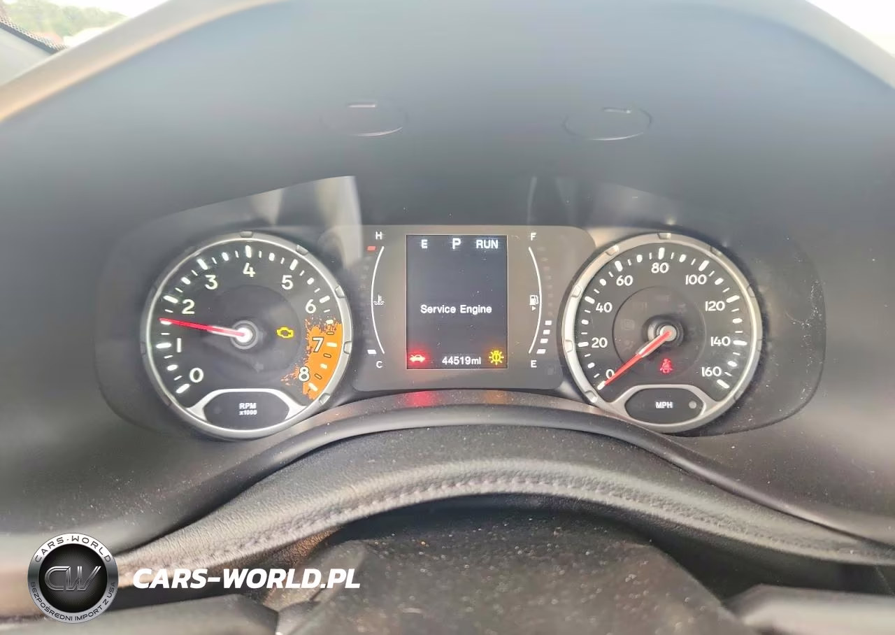 2018 Jeep Renegade Latitude VIN:ZACCJBBB4JPG99195 - 9