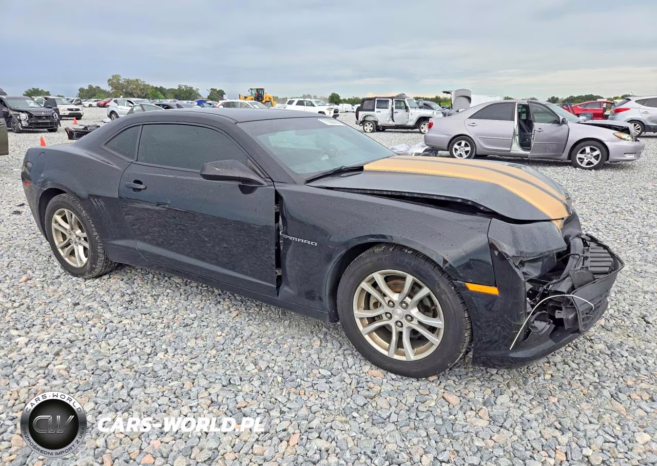 2015 Chevrolet Camaro Ls VIN:2G1FB1E3XF9120781 - 4