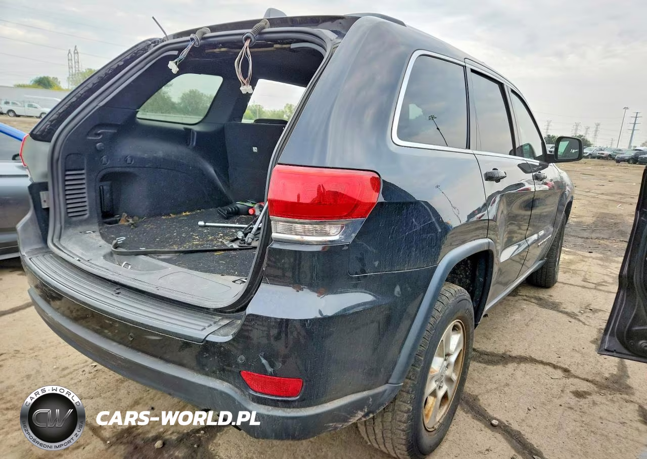 2017 Jeep Grand Cherokee Laredo VIN:1C4RJFAG0HC959122 - 3