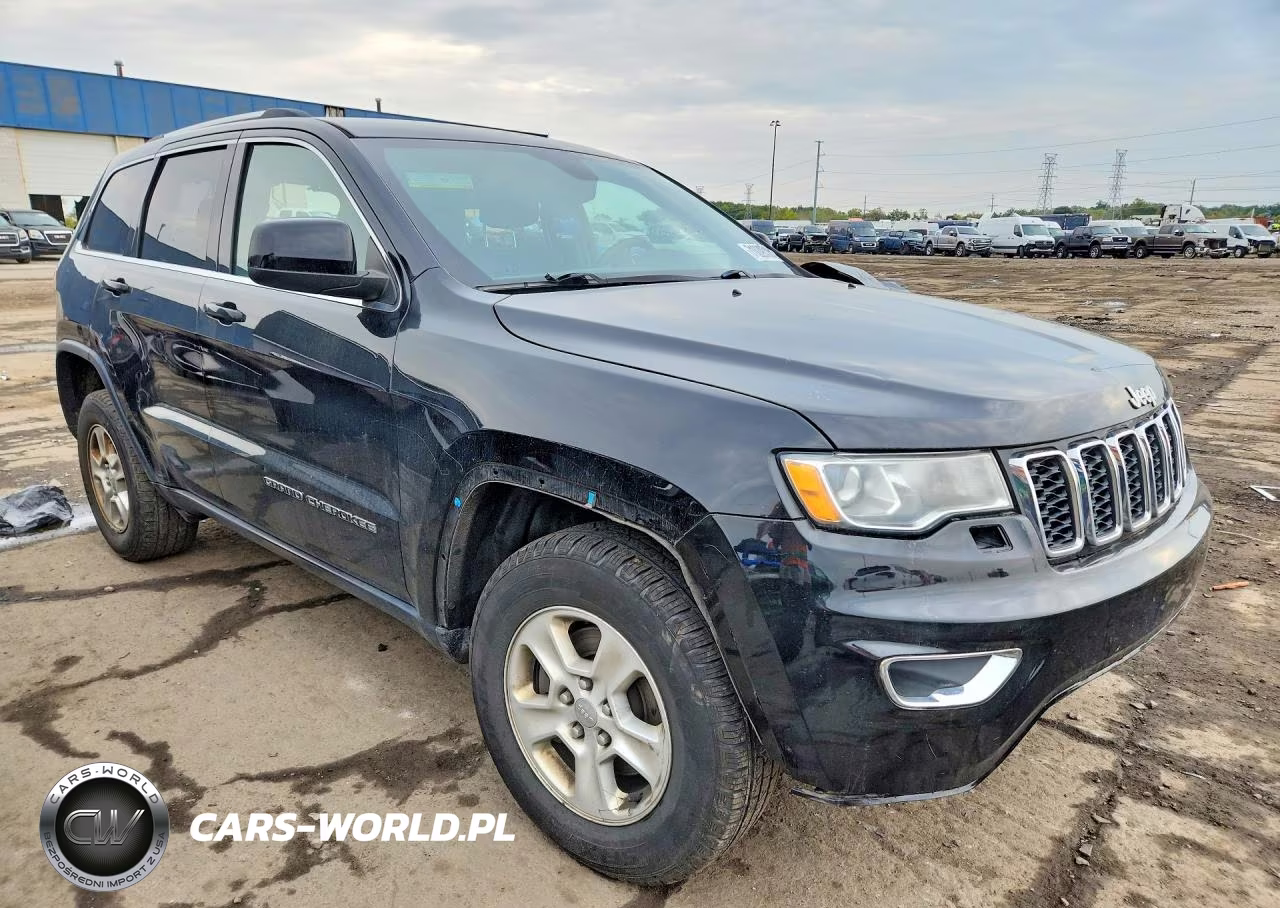 2017 Jeep Grand Cherokee Laredo VIN:1C4RJFAG0HC959122 - 4
