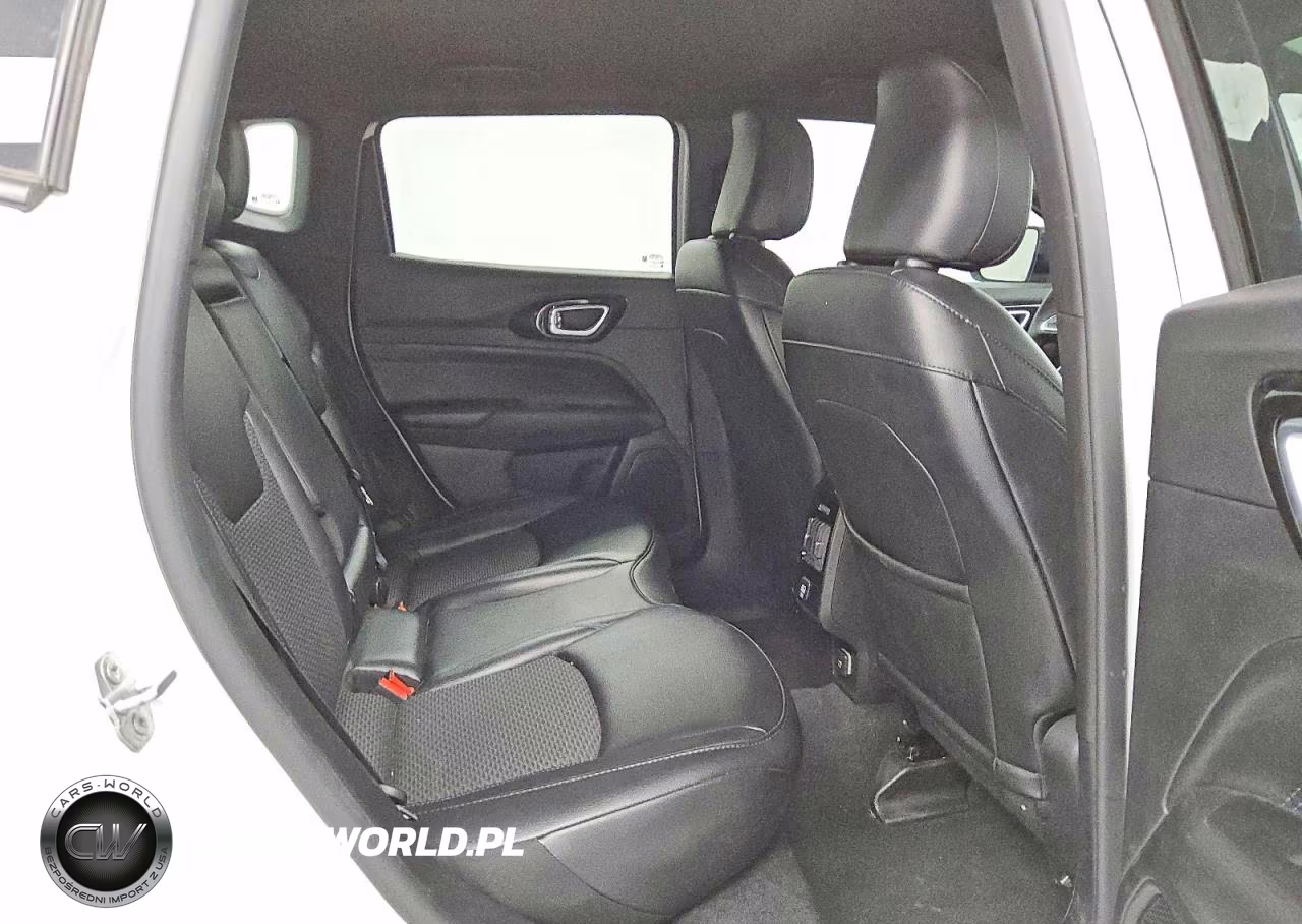 2026 Jeep Compass Latitude VIN:3C4NJDBN6TT178778 - 11