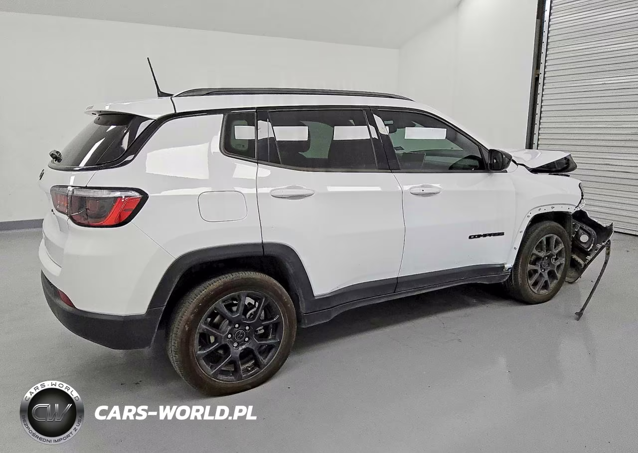 2026 Jeep Compass Latitude VIN:3C4NJDBN6TT178778 - 3