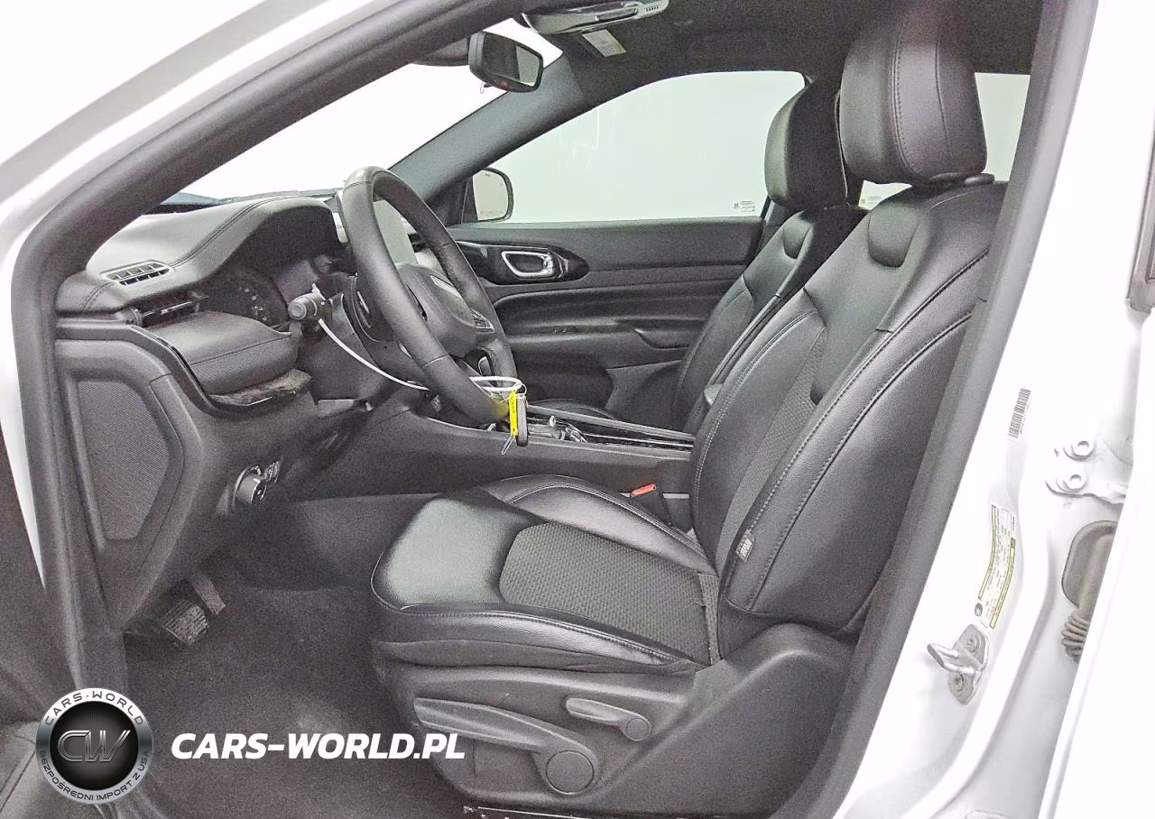 2026 Jeep Compass Latitude VIN:3C4NJDBN6TT178778 - 7