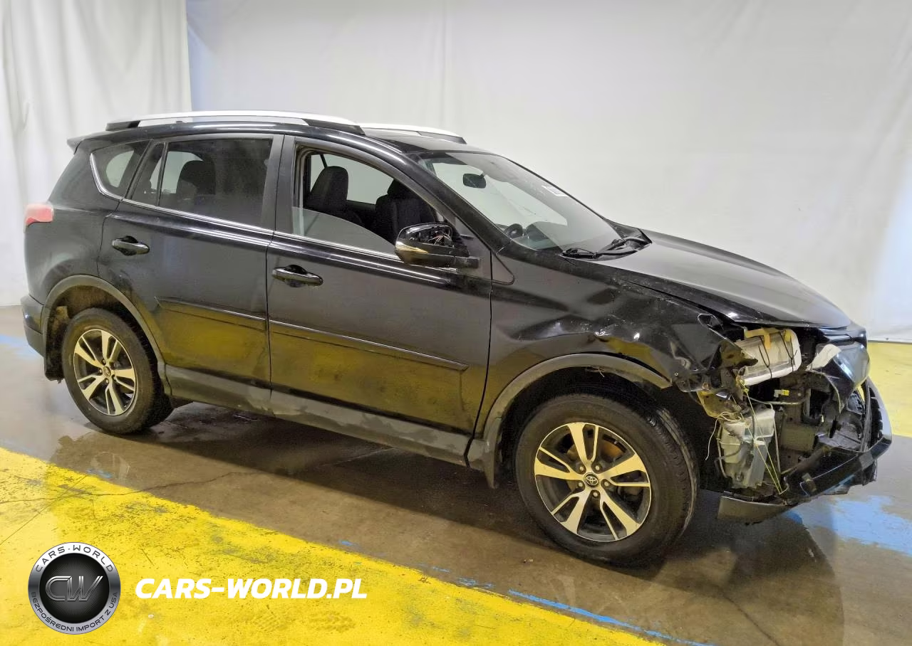 2018 Toyota Rav4 Xle VIN:2T3RFREV6JW713495 - 4