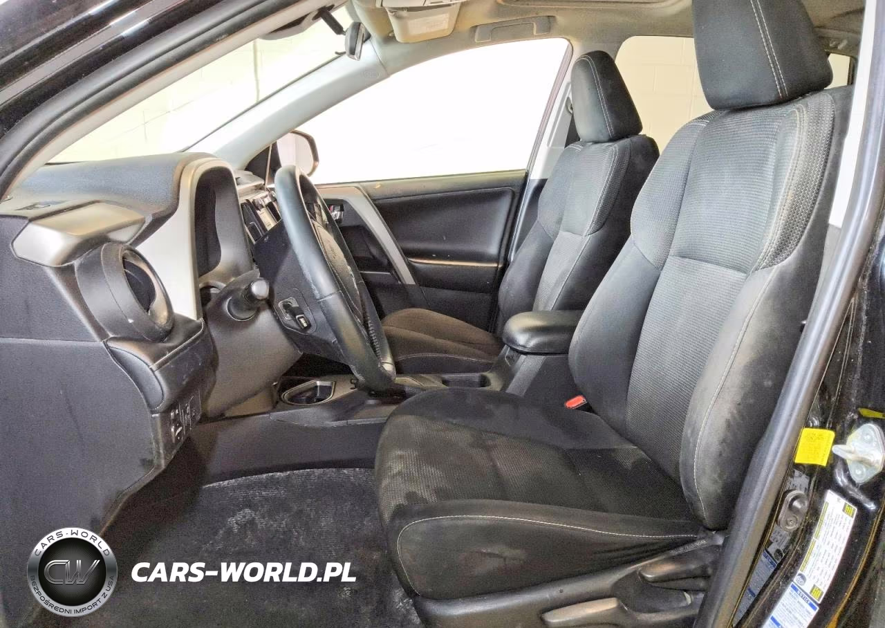 2018 Toyota Rav4 Xle VIN:2T3RFREV6JW713495 - 7