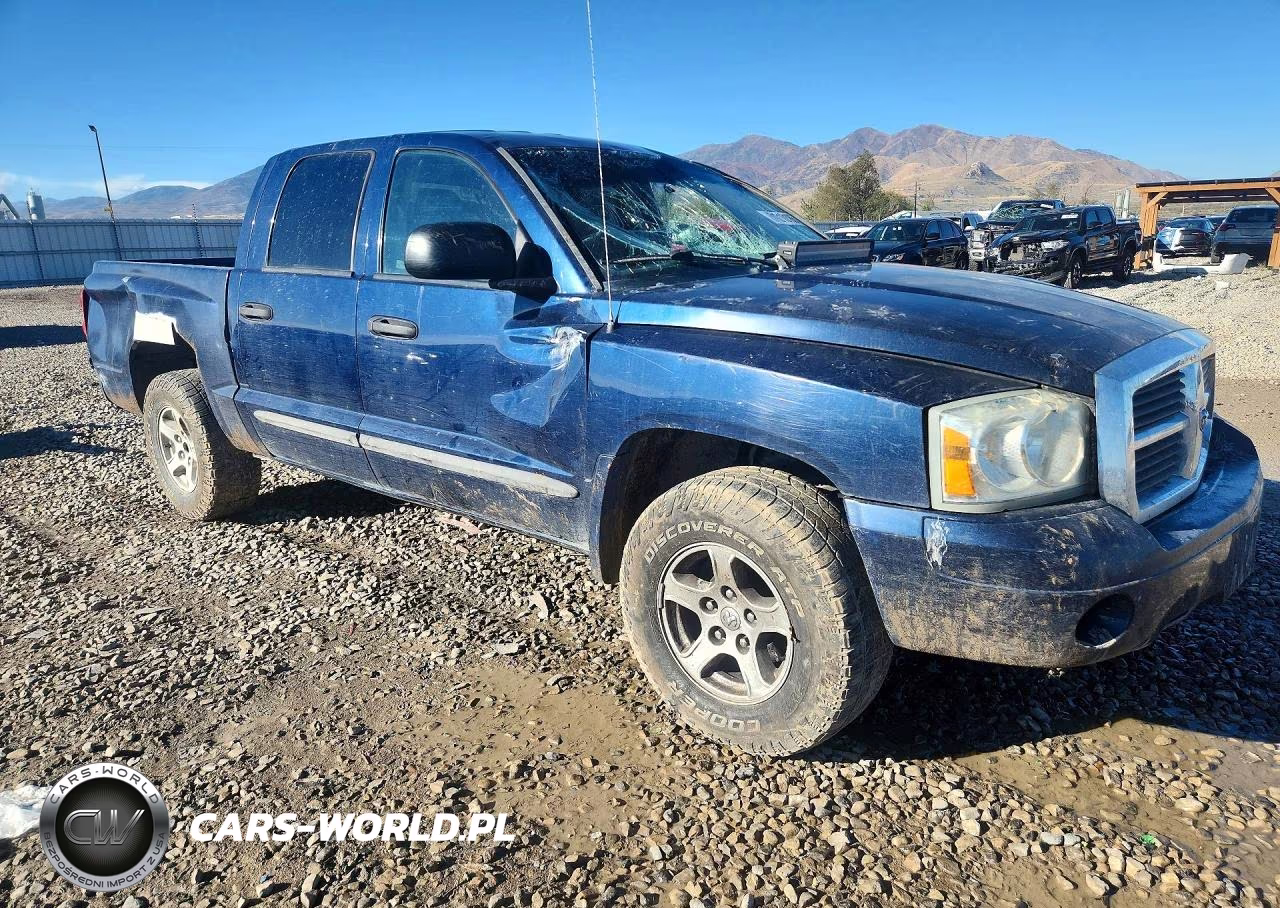 2007 Dodge Dakota Quad Slt VIN:1D7HW48P07S141682 - 4