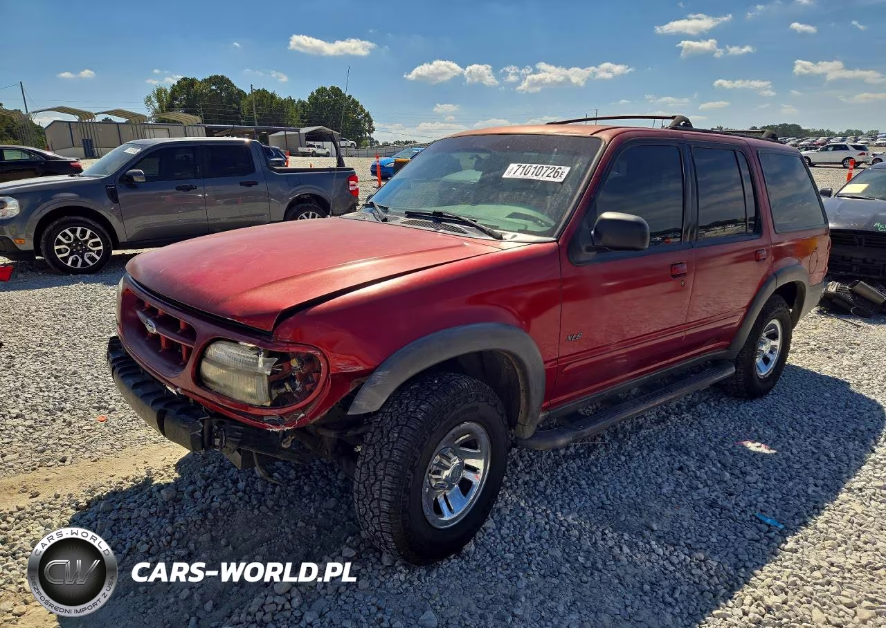 2000 Ford Explorer Xls VIN:1FMZU62X8YZC10860 - 1