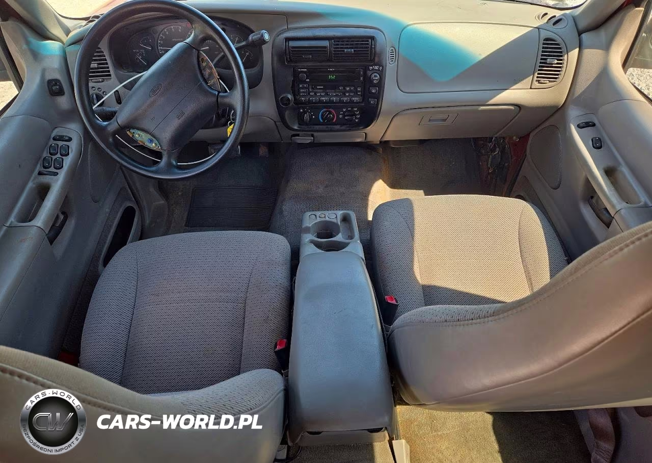 2000 Ford Explorer Xls VIN:1FMZU62X8YZC10860 - 8