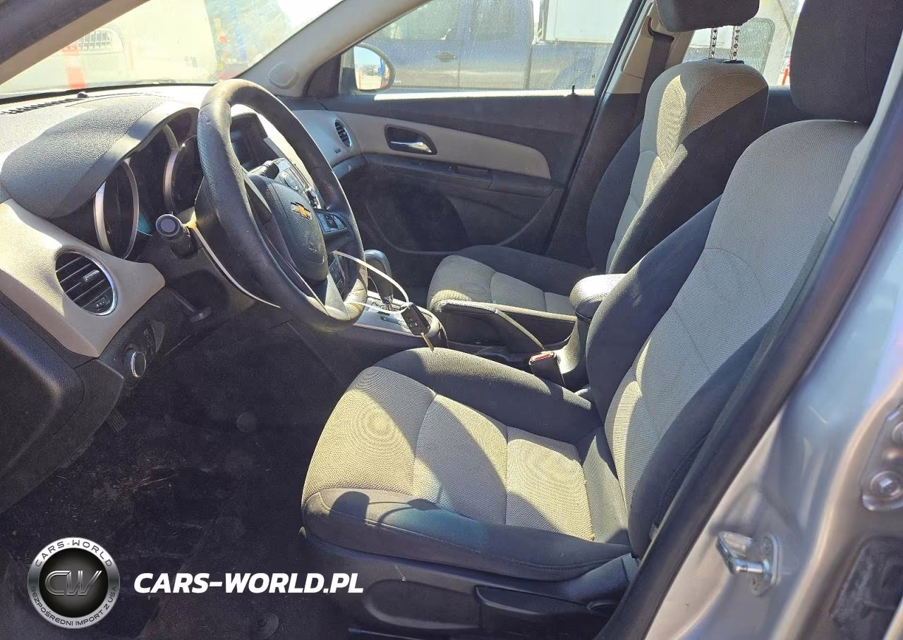 2015 Chevrolet Cruze Ls VIN:1G1PA5SH5F7295679 - 7