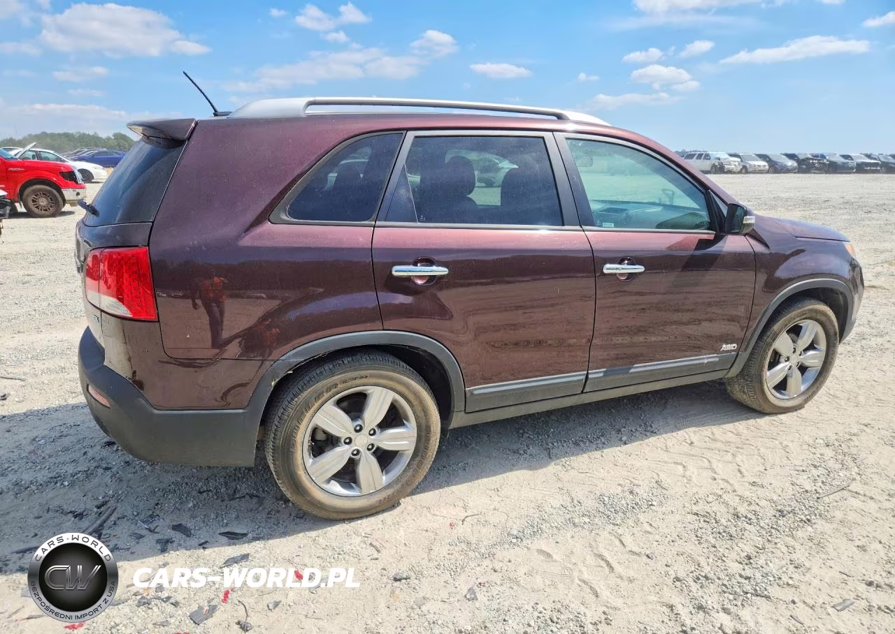 2013 Kia Sorento Ex VIN:5XYKUCA69DG395748 - 3