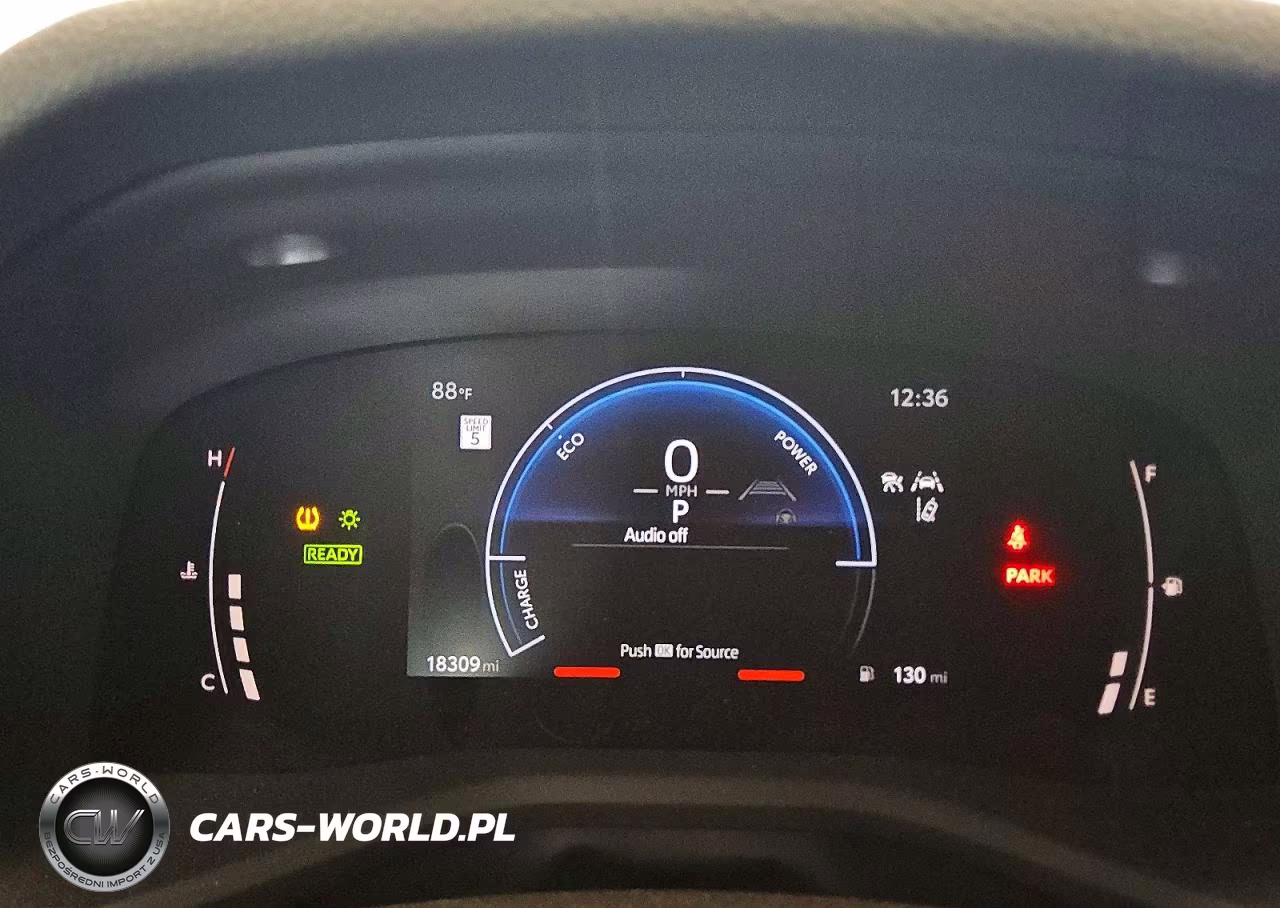 2026 Toyota Camry Se VIN:4T1DAACK4TU240808 - 9
