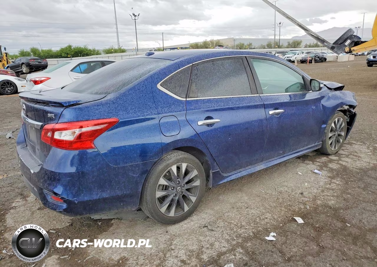 2018 Nissan Sentra Sr VIN:3N1AB7AP4JY320497 - 3
