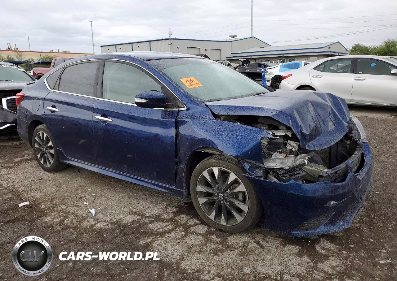 2018 Nissan Sentra Sr VIN:3N1AB7AP4JY320497 - 4
