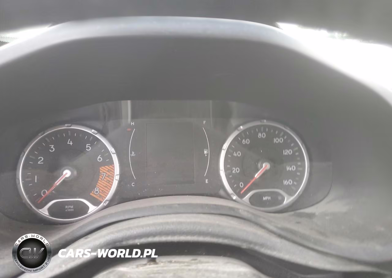 2019 Jeep Renegade Latitude VIN:ZACNJBBB4KPJ97827 - 9
