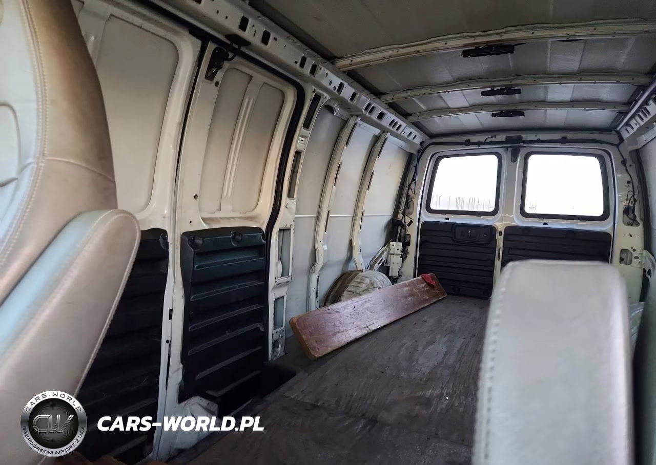 2016 Chevrolet Express G2500 VIN:1GCWGBFF6G1154620 - 10