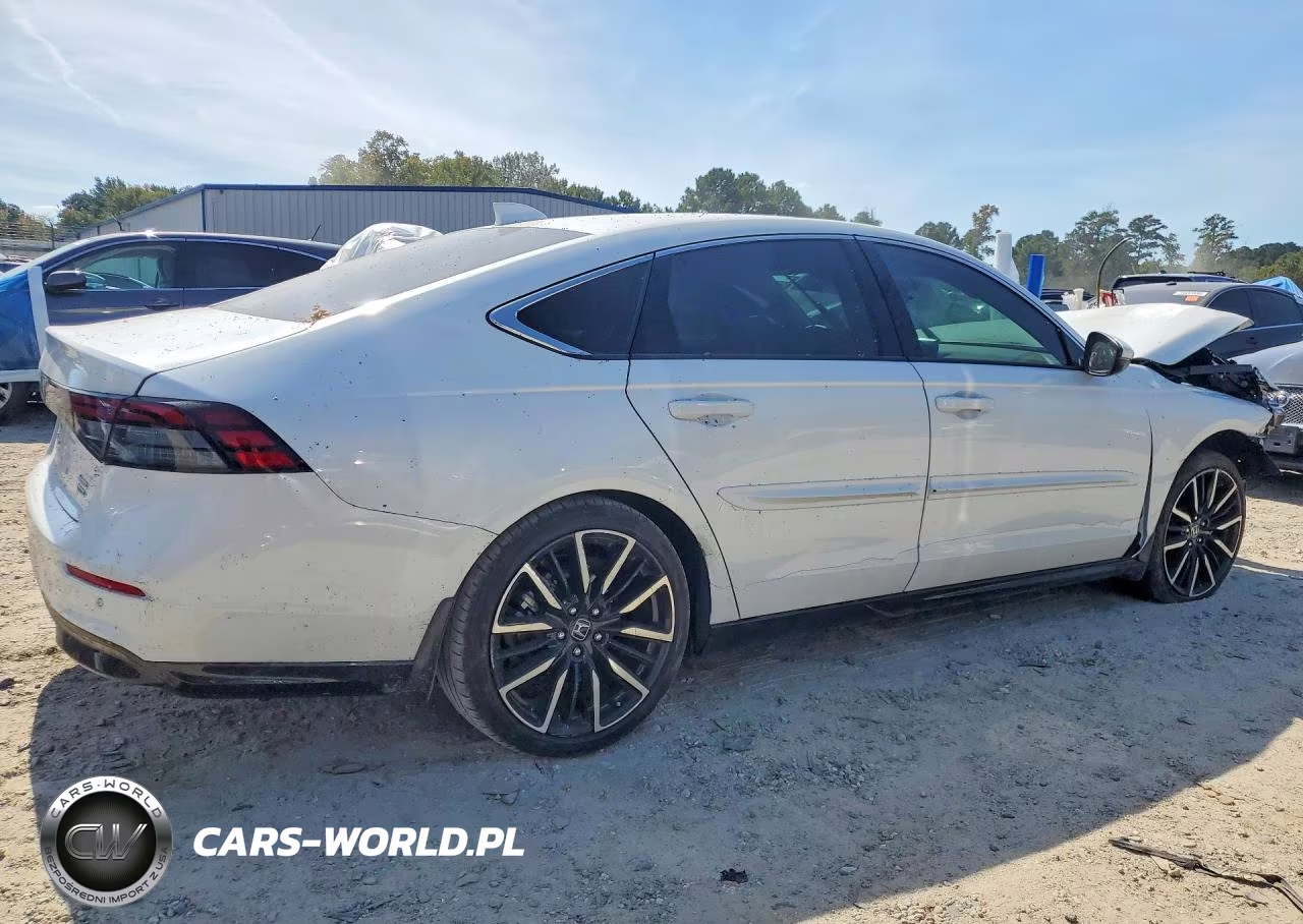 2024 Honda Accord Touring Hybrid VIN:1HGCY2F89RA093561 - 3