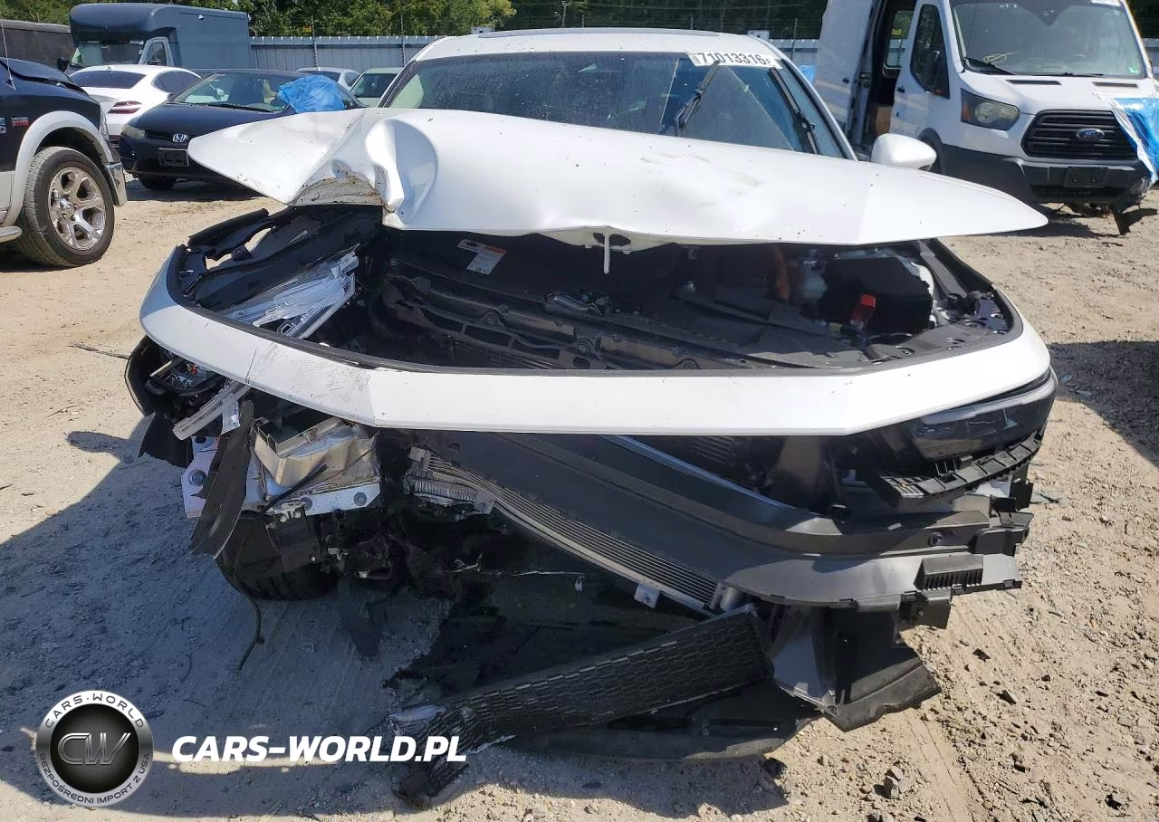 2024 Honda Accord Touring Hybrid VIN:1HGCY2F89RA093561 - 5