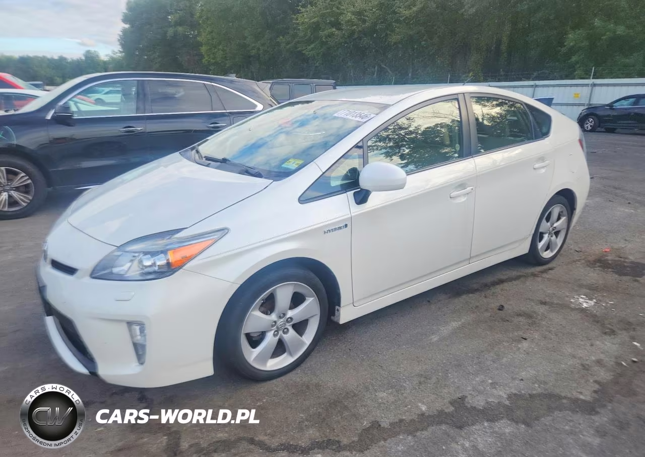 2015 Toyota Prius Five – zdjęcie 1 z 13