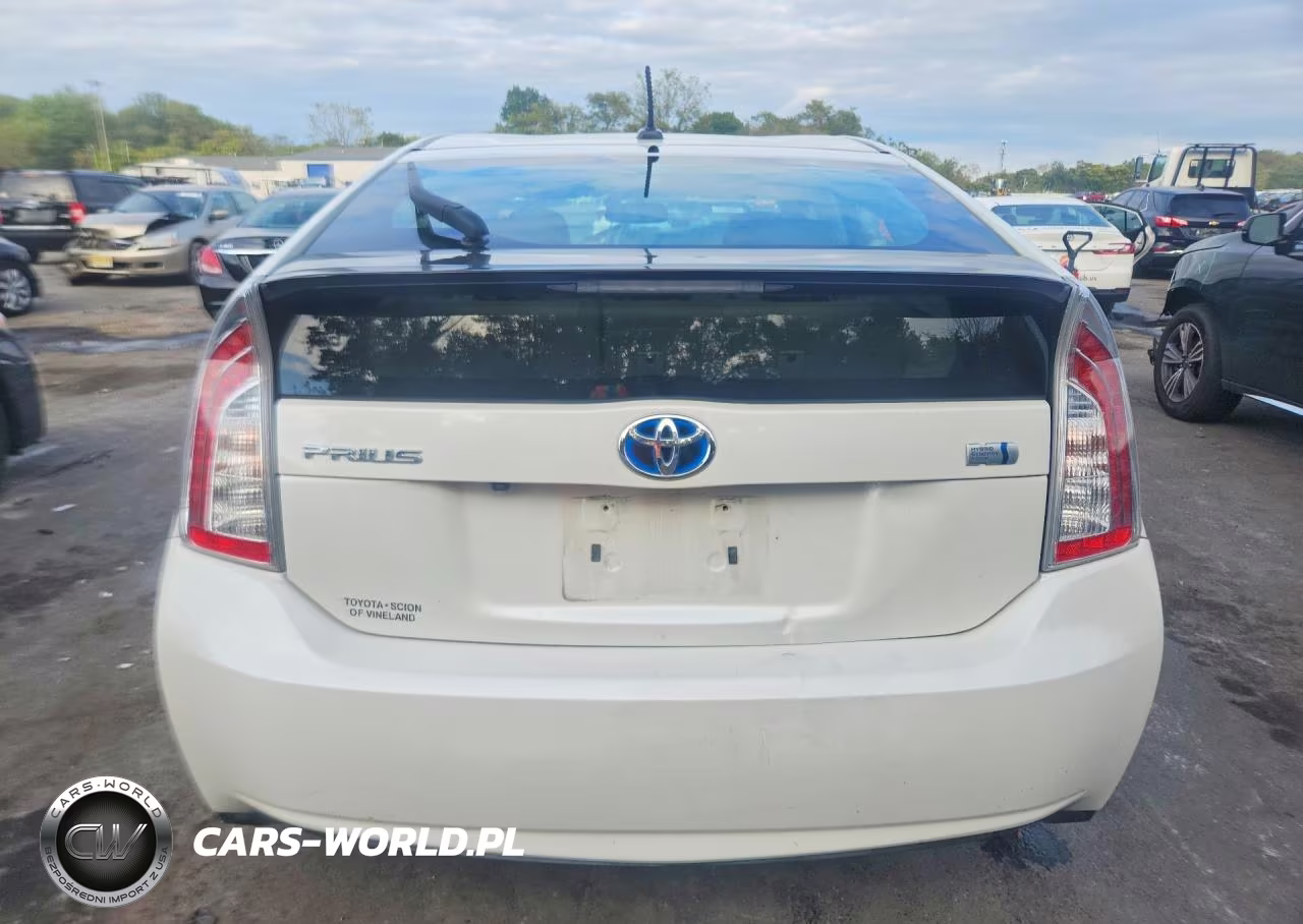 2015 Toyota Prius Five VIN:JTDKN3DUXF0402996 - 6