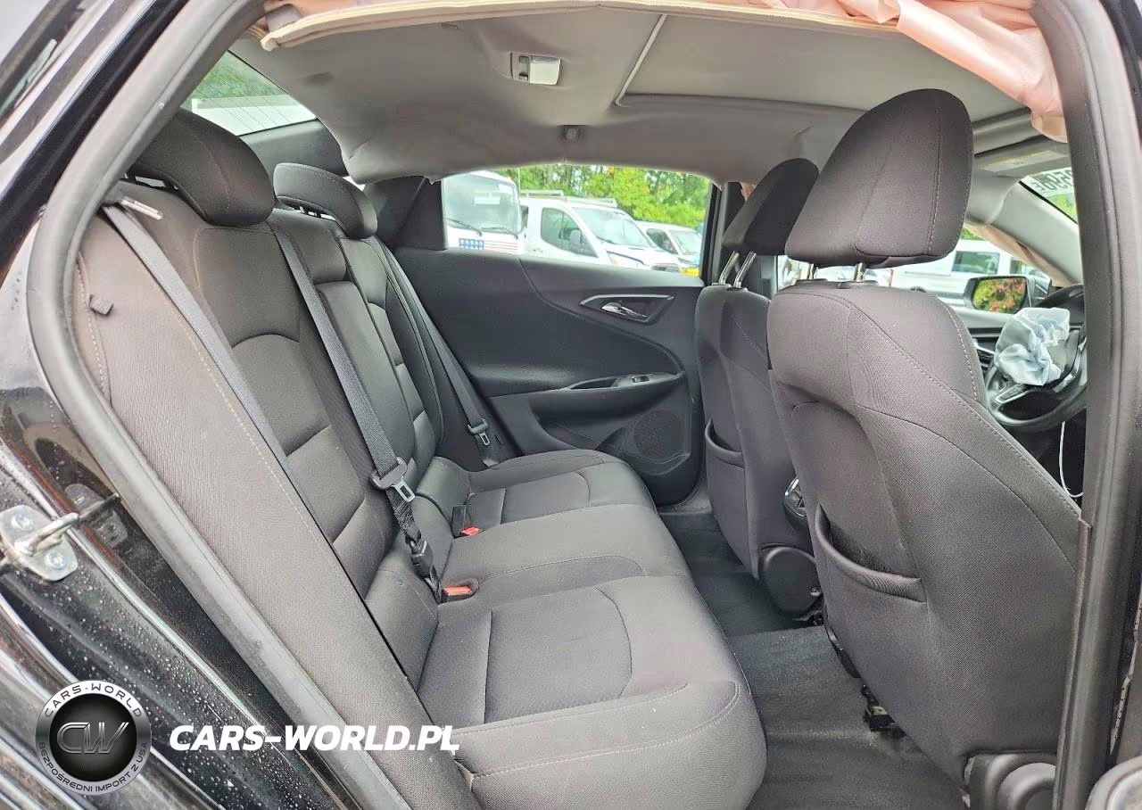 2019 Chevrolet Malibu Lt VIN:1G1ZD5ST7KF112657 - 10