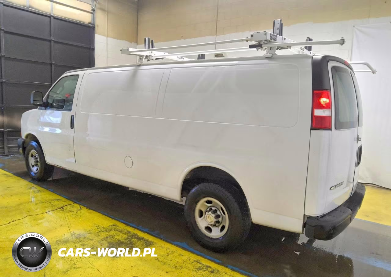 2023 Chevrolet Express G2500 VIN:1GCWGBFP5P1101738 - 2