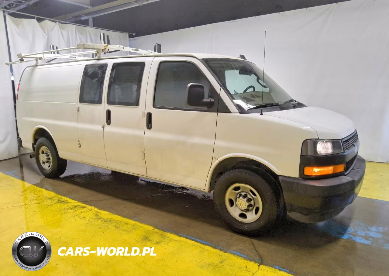 2023 Chevrolet Express G2500 VIN:1GCWGBFP5P1101738 - 4