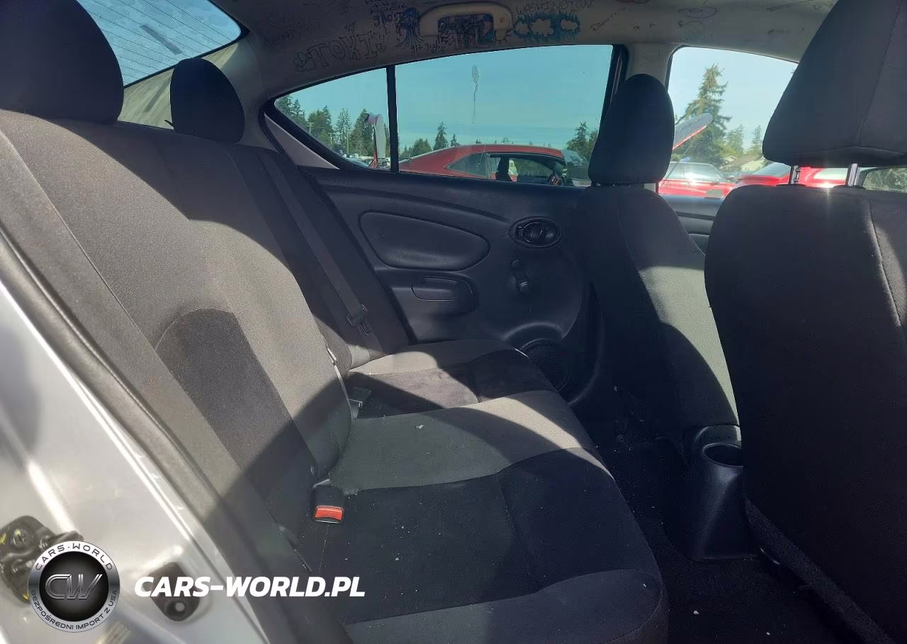 2018 Nissan Versa S Plus VIN:3N1CN7AP3JL856340 - 10