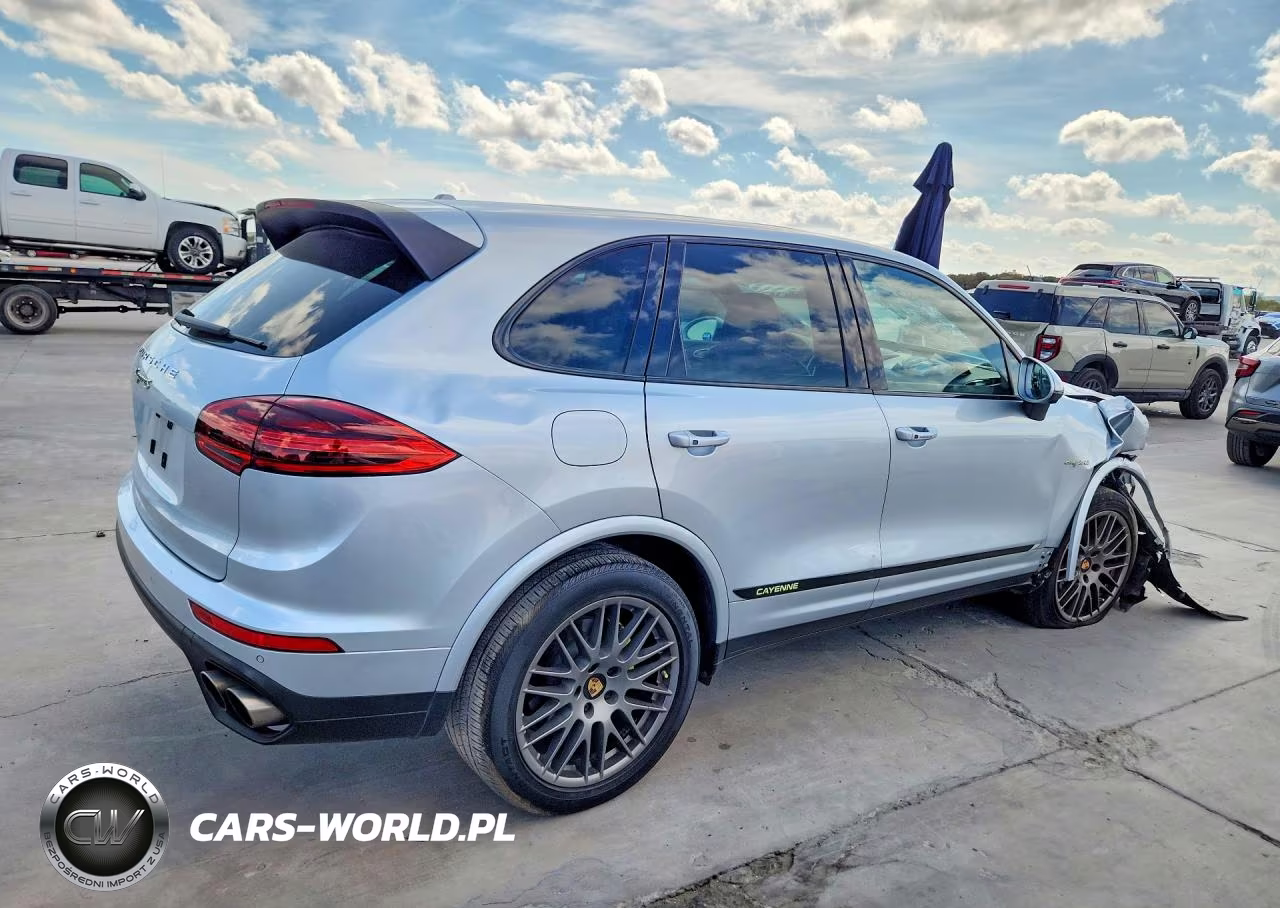 2017 Porsche Cayenne Se Hybrid Platinum VIN:WP1AE2A28HLA73997 - 3