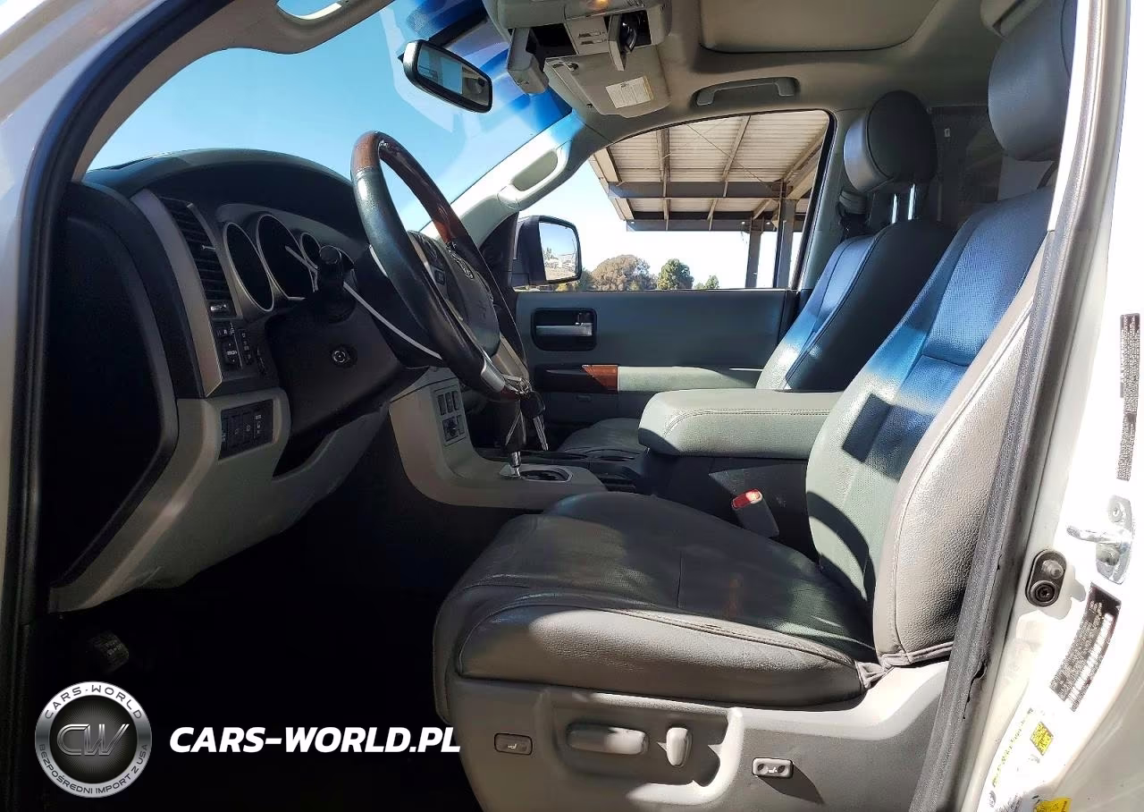2017 Toyota Sequoia Platinum VIN:5TDDY5G11HS154649 - 7