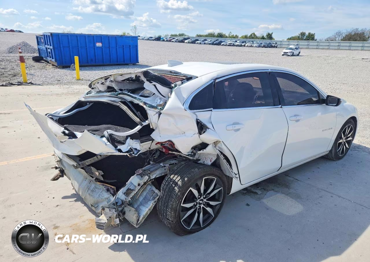 2018 Chevrolet Malibu Lt VIN:1G1ZD5ST3JF156590 - 3