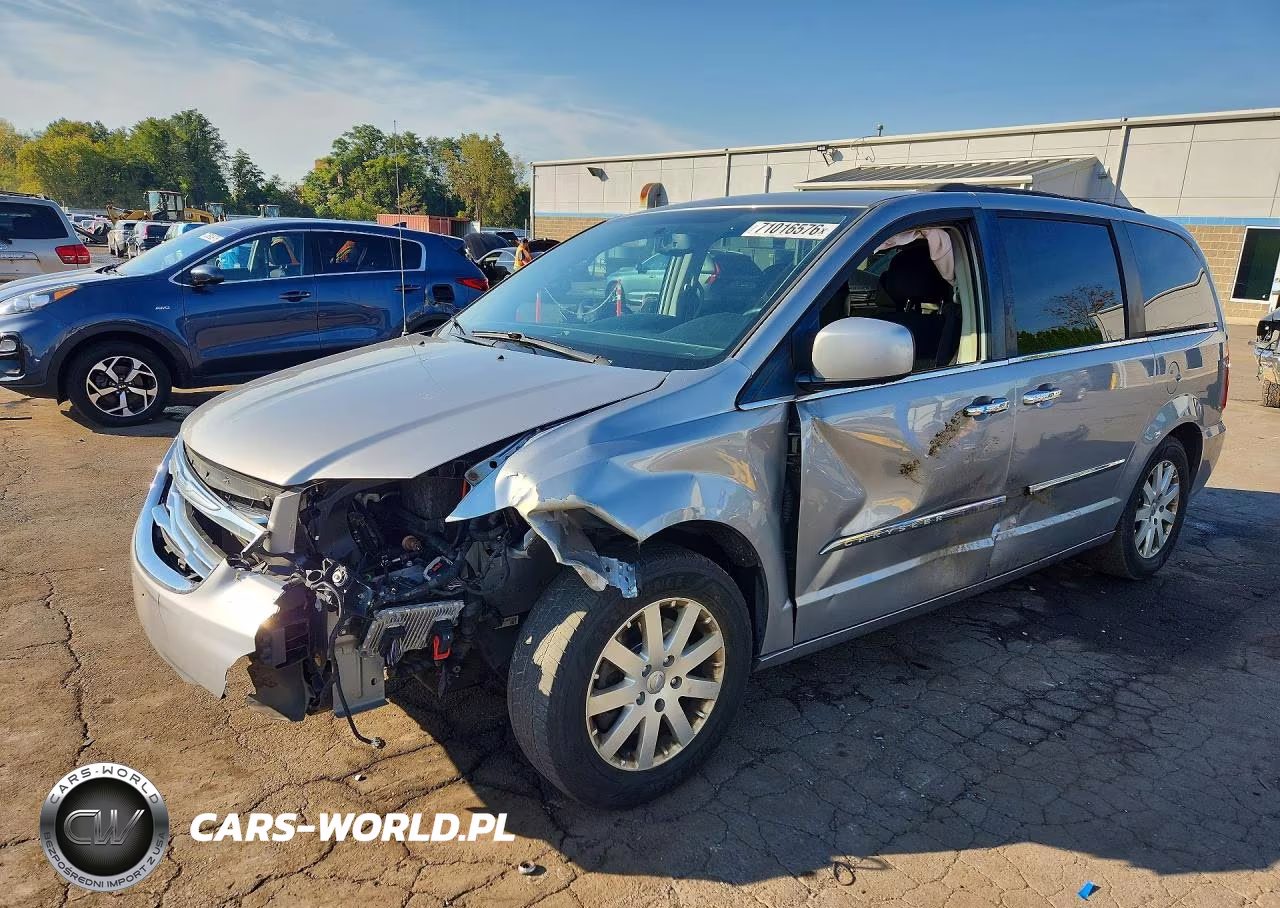 2015 Chrysler Town & Country Touring VIN:2C4RC1BG7FR740268 - 1