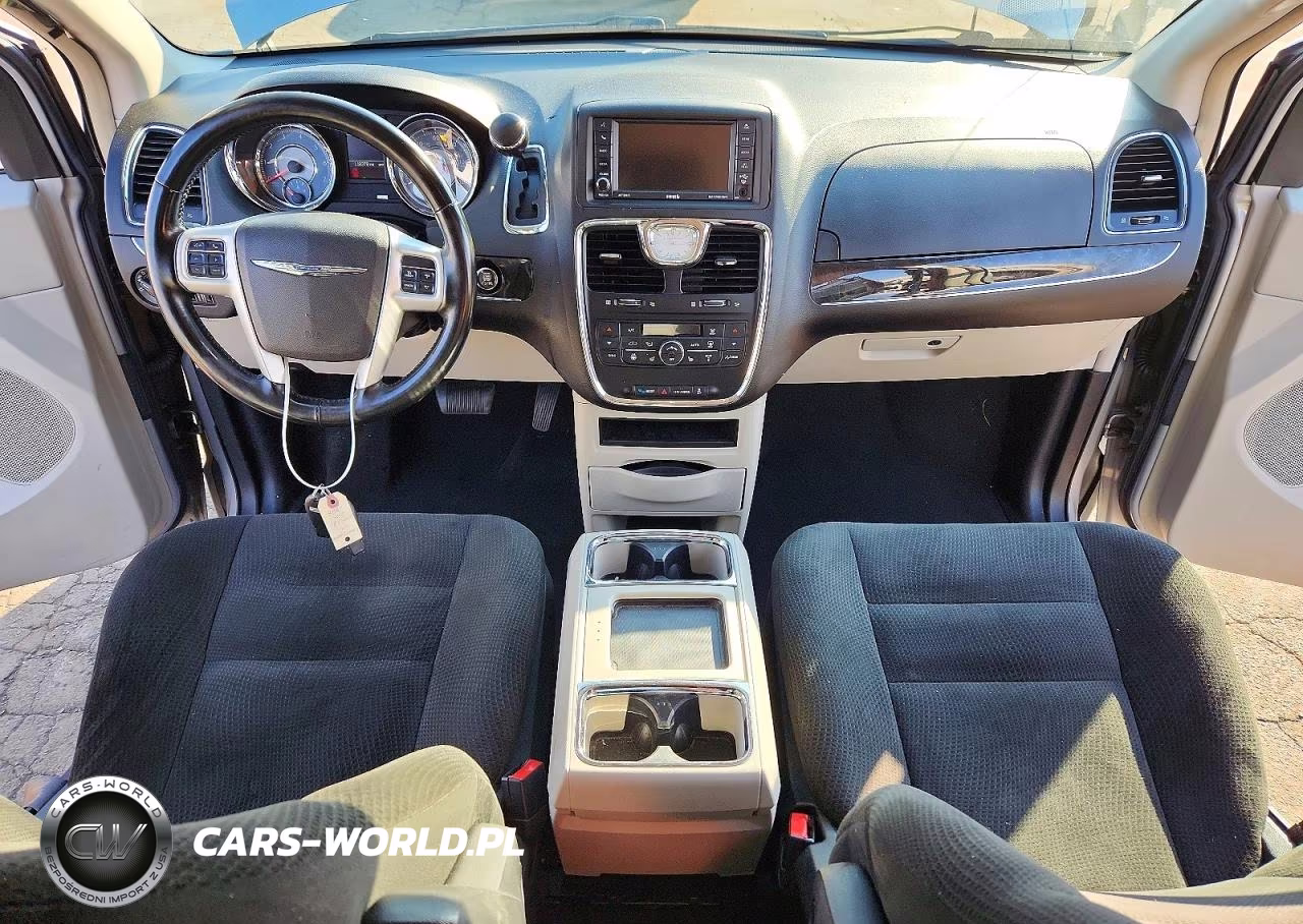 2015 Chrysler Town & Country Touring VIN:2C4RC1BG7FR740268 - 8