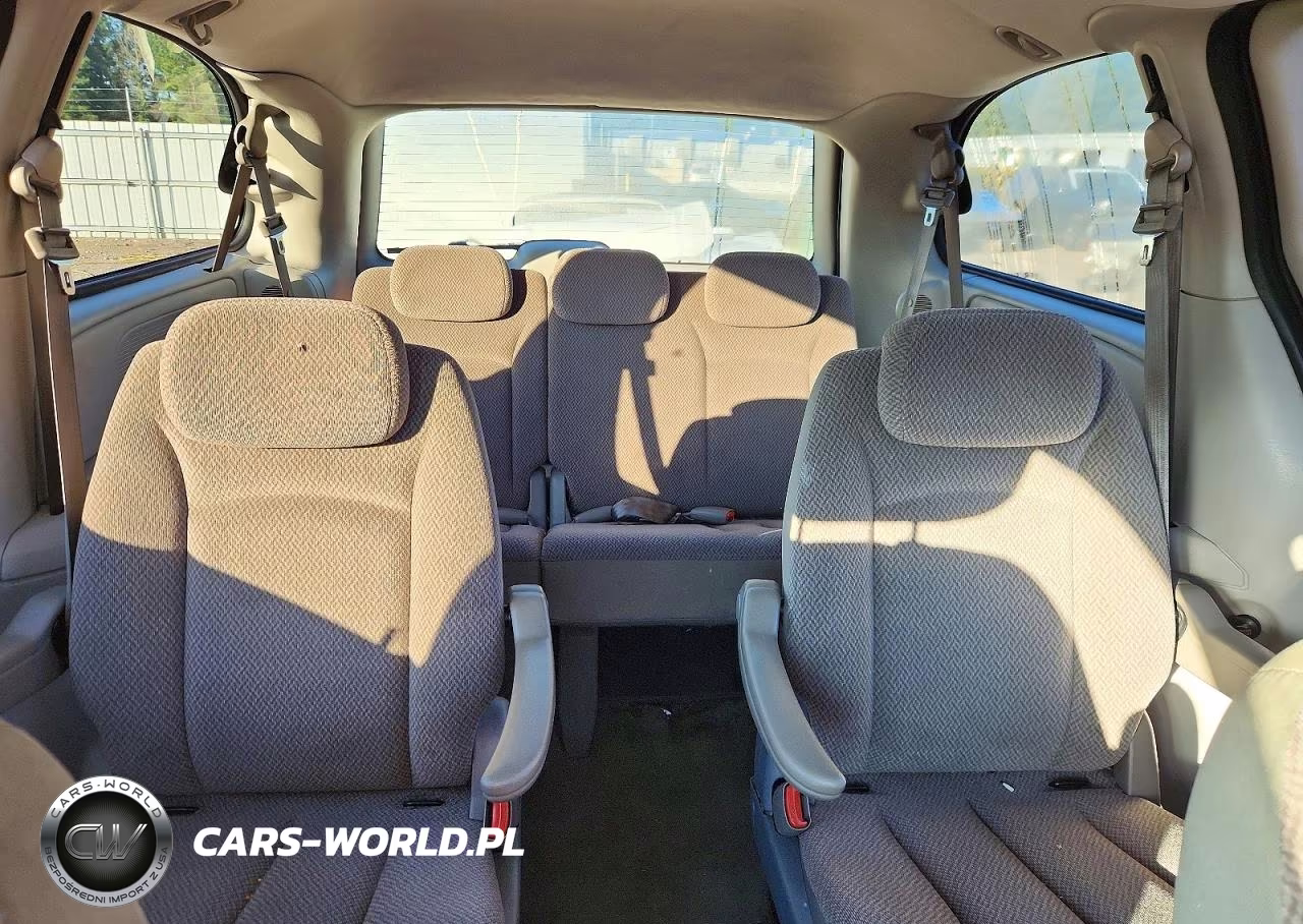 2007 Chrysler Town & Country Lx VIN:2A4GP44R97R238868 - 10