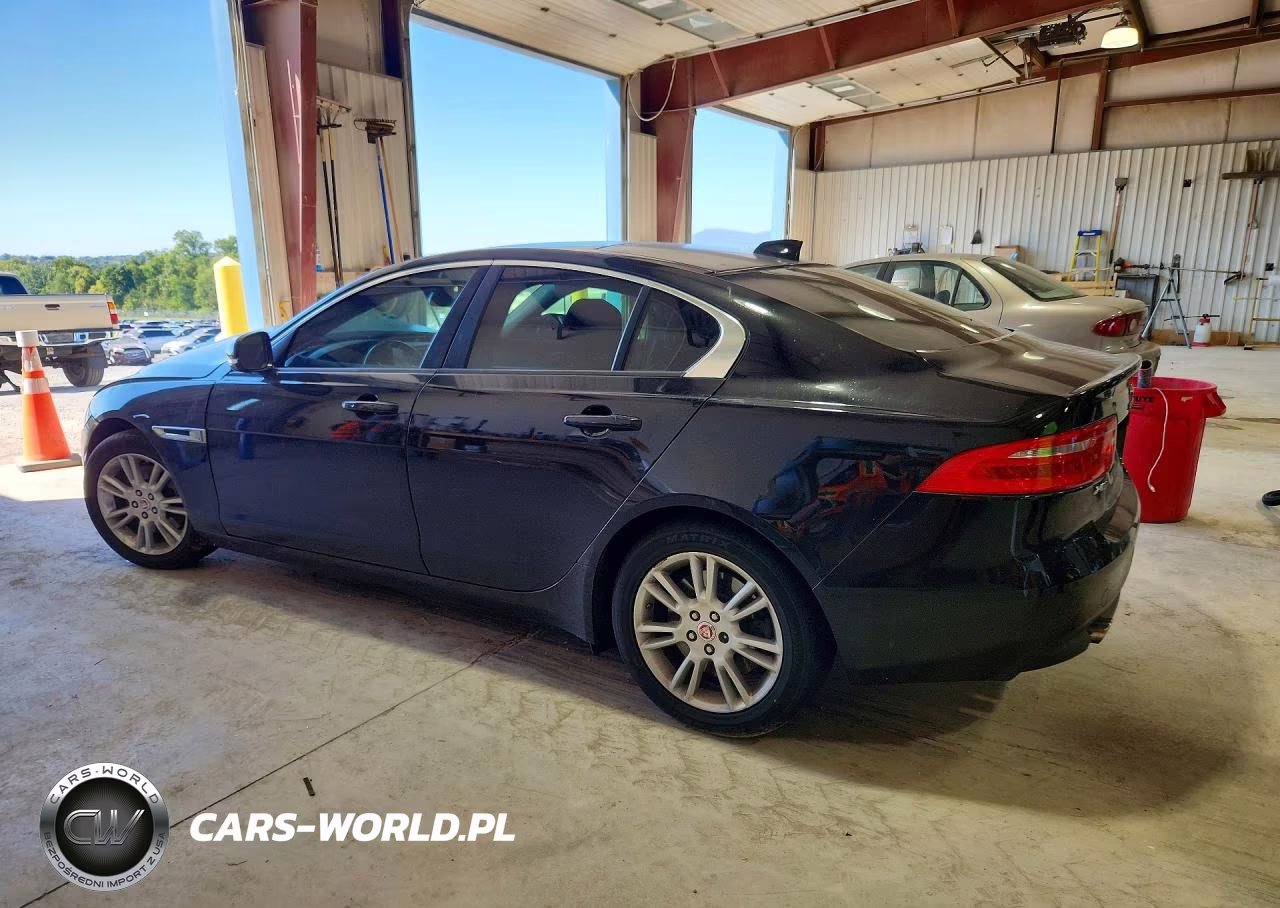2017 Jaguar Xe Premium VIN:SAJAD4BG5HA965180 - 2