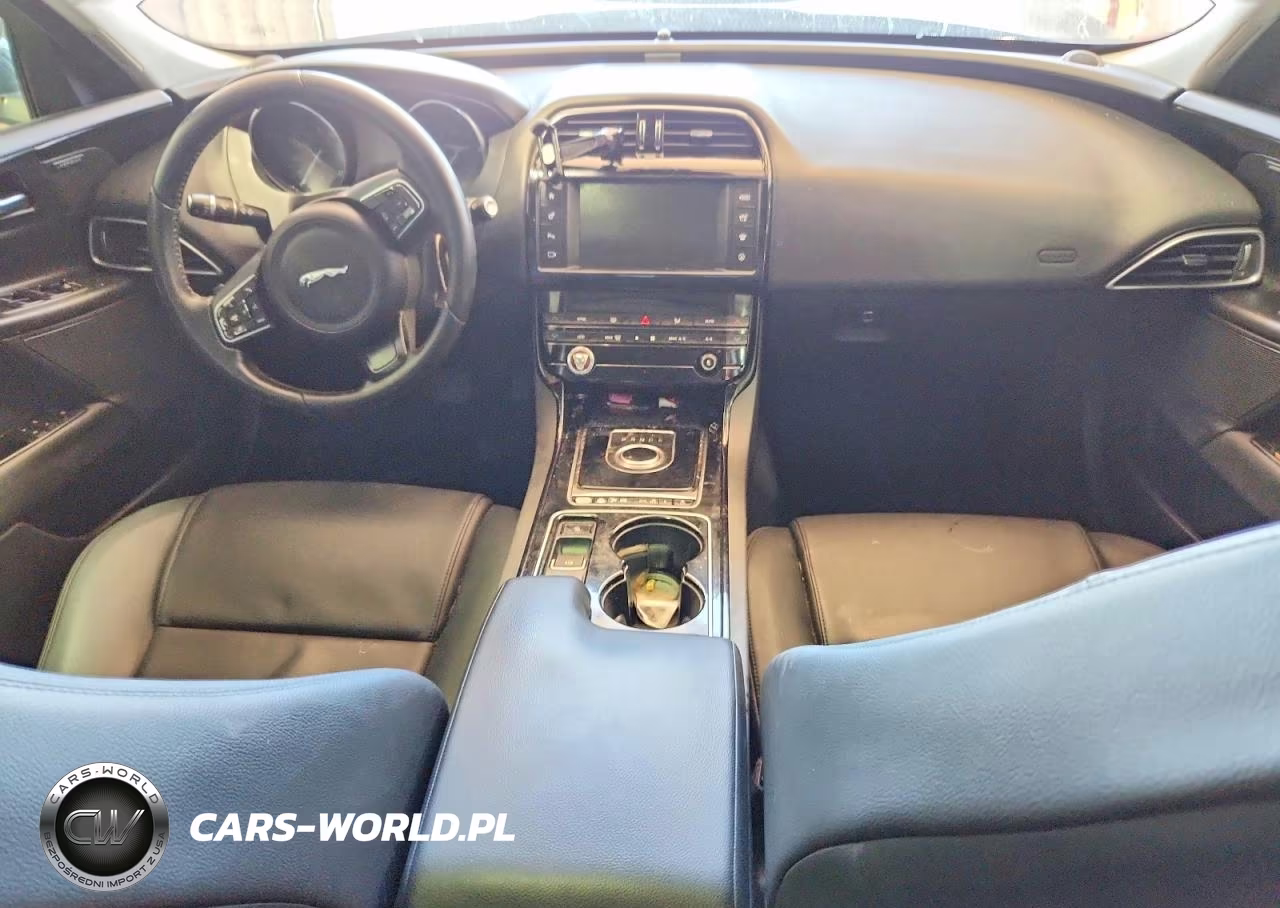 2017 Jaguar Xe Premium VIN:SAJAD4BG5HA965180 - 8